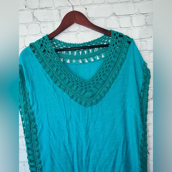 Turquoise Long top size one size fits all - Picture 5 of 11